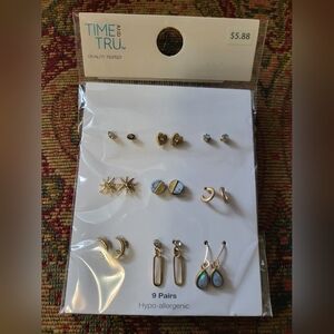 Time and Tru Eaaring Set